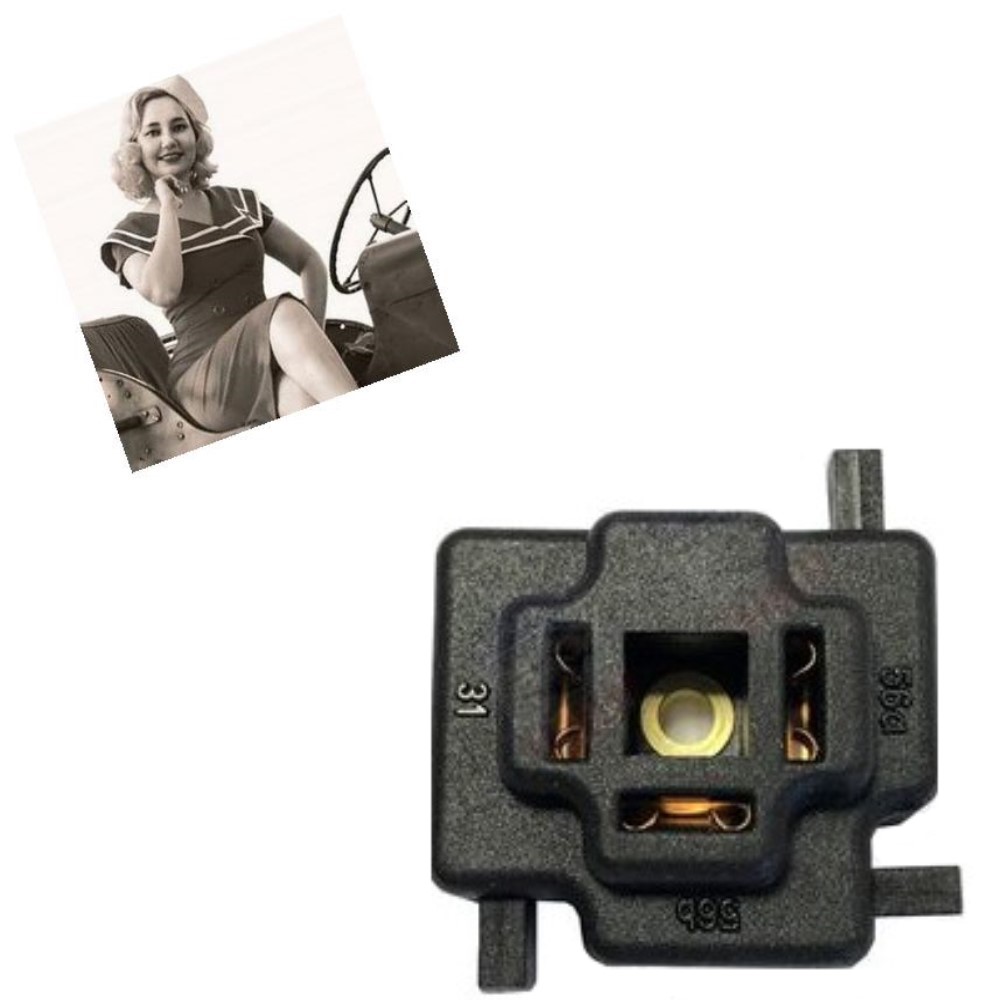 KONEKTOR 3 ZÁSTRČKY PŘEDNÍ SVĚTLO